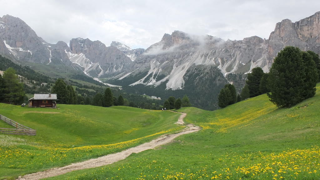 Garni Le Chalet Santa Cristina Val Gardena Bagian luar foto