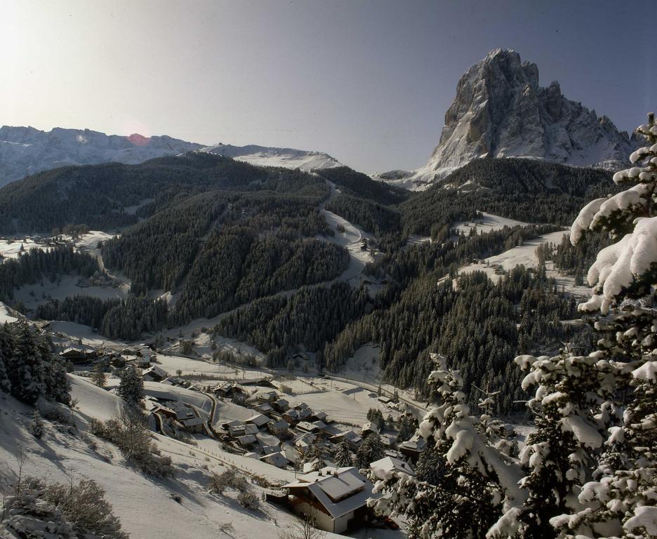 Garni Le Chalet Santa Cristina Val Gardena Bagian luar foto