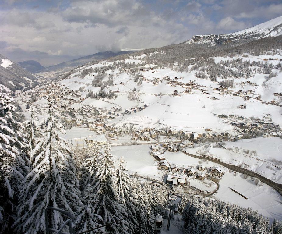 Garni Le Chalet Santa Cristina Val Gardena Bagian luar foto